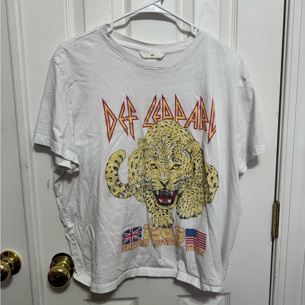 def leopard shirt
